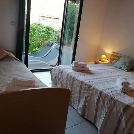 Apartment In With Terrace, Air Conditioning, Wifi, Washing Machine 4982-6